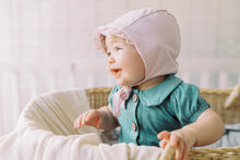 Load image into Gallery viewer, Bonnet Ruffle (0-6M 6-12M)