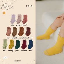 Load image into Gallery viewer, Socks (Ruffle)