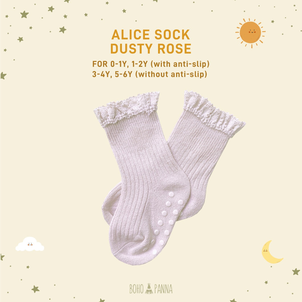 Socks (Alice)